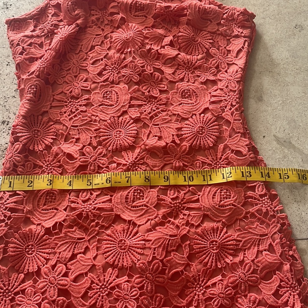 Lulus love poem dress in coral . Size small - Picture 8 of 10